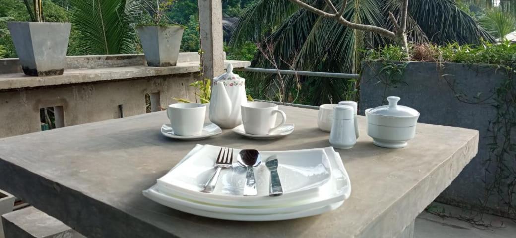 Mandara Rest Bed and Breakfast Hikkaduwa Exteriör bild